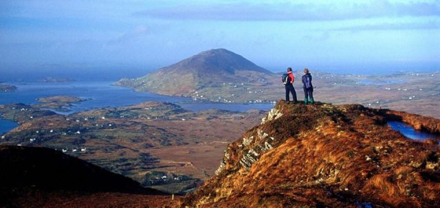 Hike in Connemara National Park. Galway. Guided.