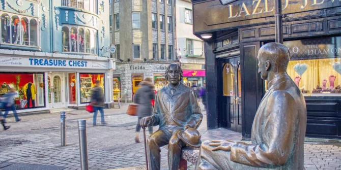 Oscar Wilde and Eduard Vilde Statue-Shop Street-Galway City-Web size-Ireland