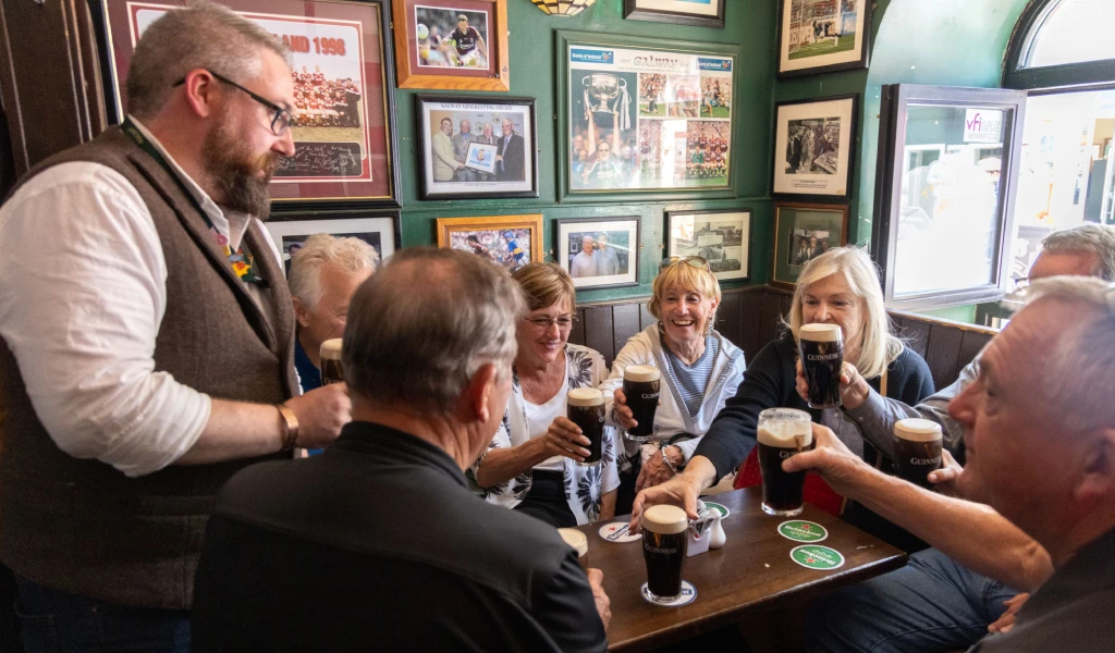 food tasting-walking tour-best pubs-Galway-Ireland